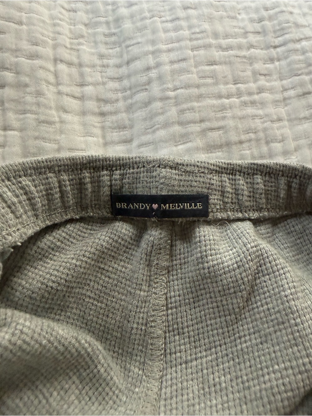 Brandy Melville Waffle Sweatshort - Picture 4 of 4